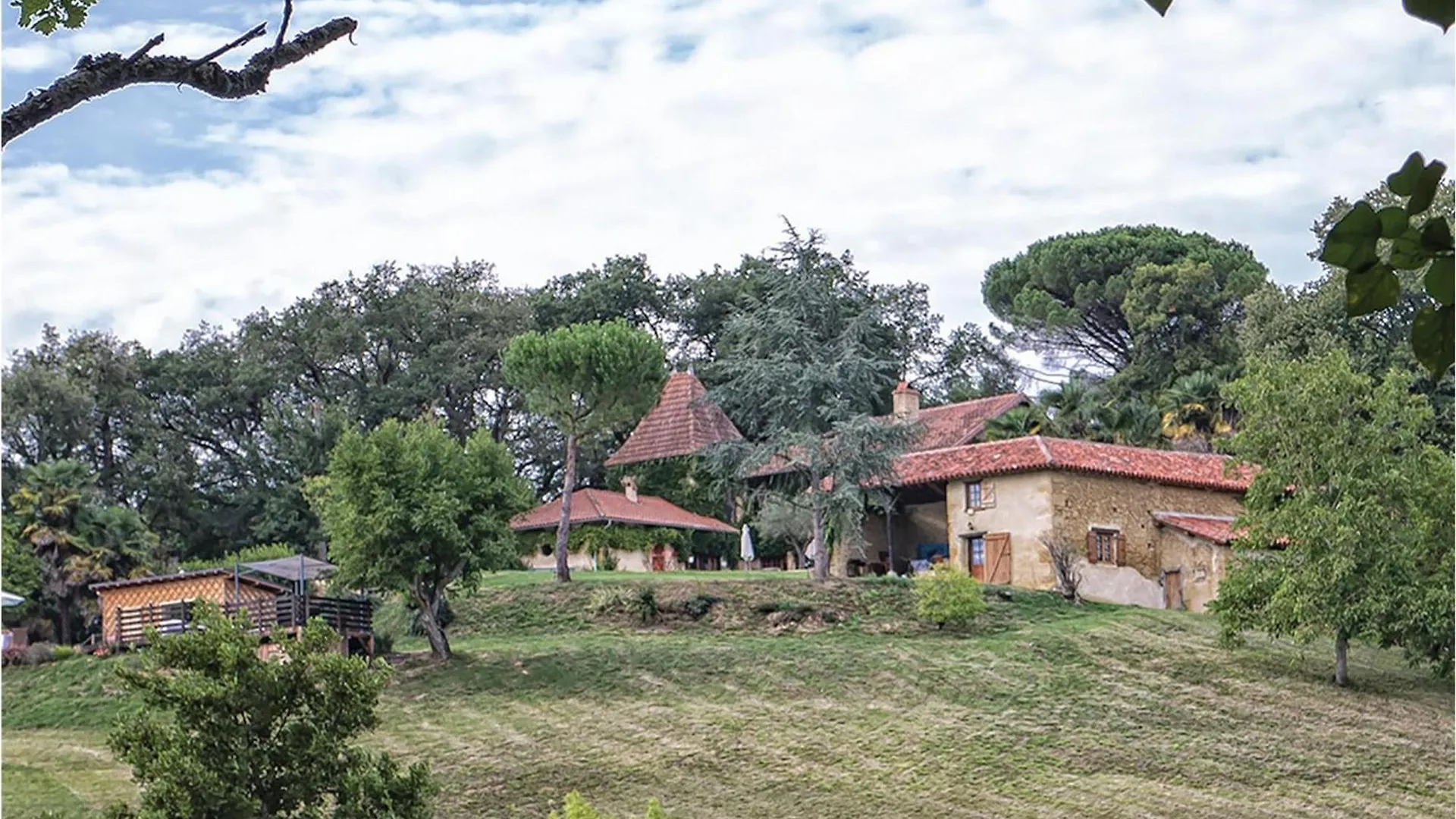Cozy Home In Masseube With Outdoor Swimming Pool Panassac